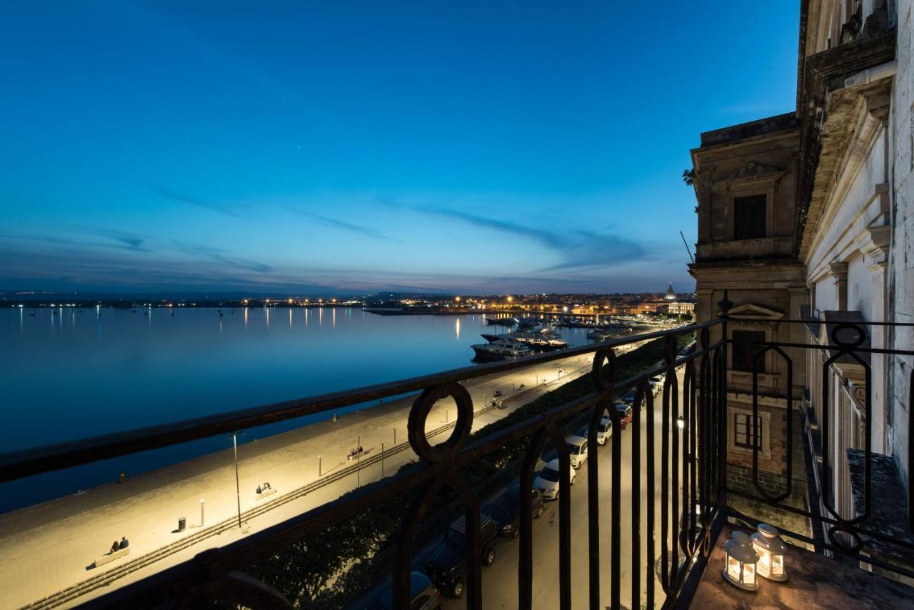 Duomo Seaside Deluxe Apartment By Ortigia Apartments 锡拉库扎 外观 照片